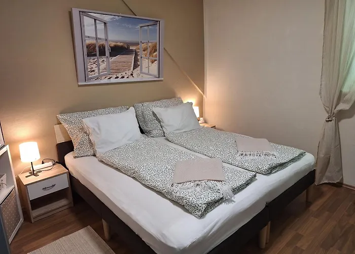 Haus Hoogendam 홈스테이 레오벤